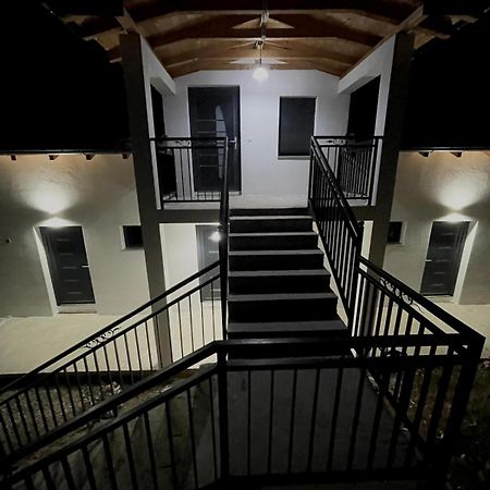 Guesthouse Tropoje E Vjeter 外观 照片